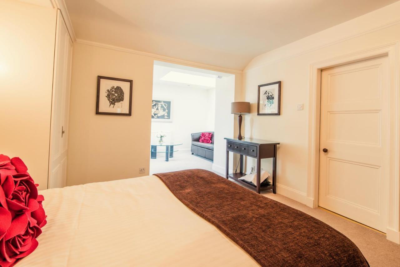 Отель The Redgarth Oldmeldrum Экстерьер фото