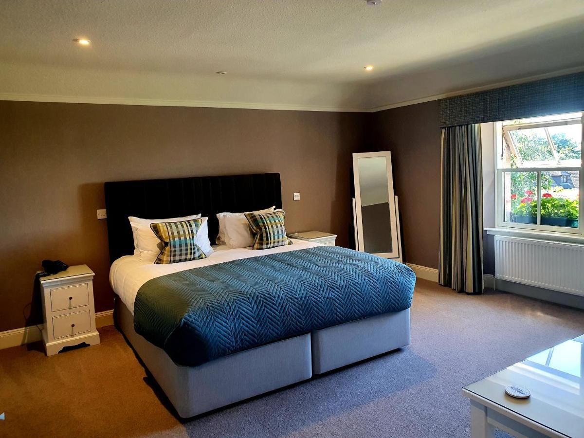 Отель The Redgarth Oldmeldrum Экстерьер фото