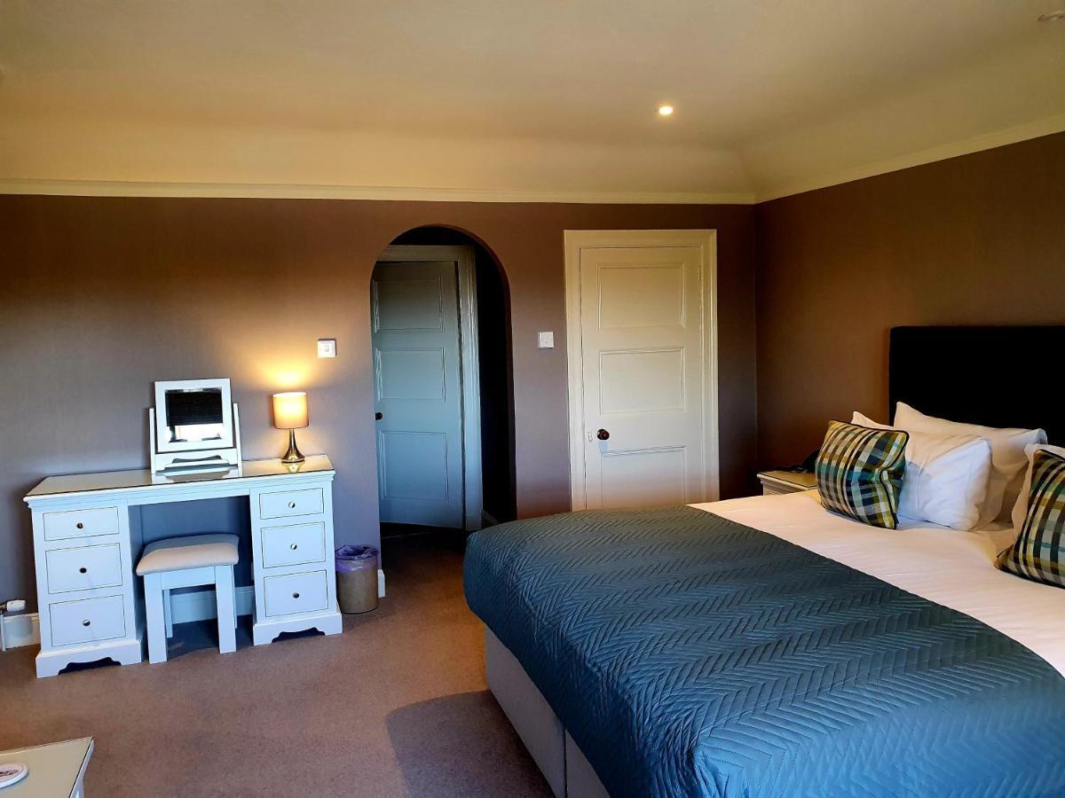 Отель The Redgarth Oldmeldrum Экстерьер фото